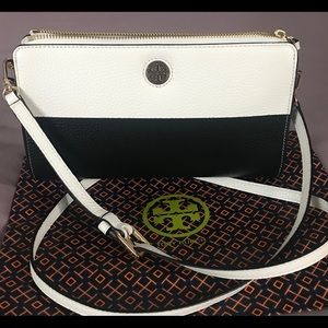 Tory Burch Cross Body purse.